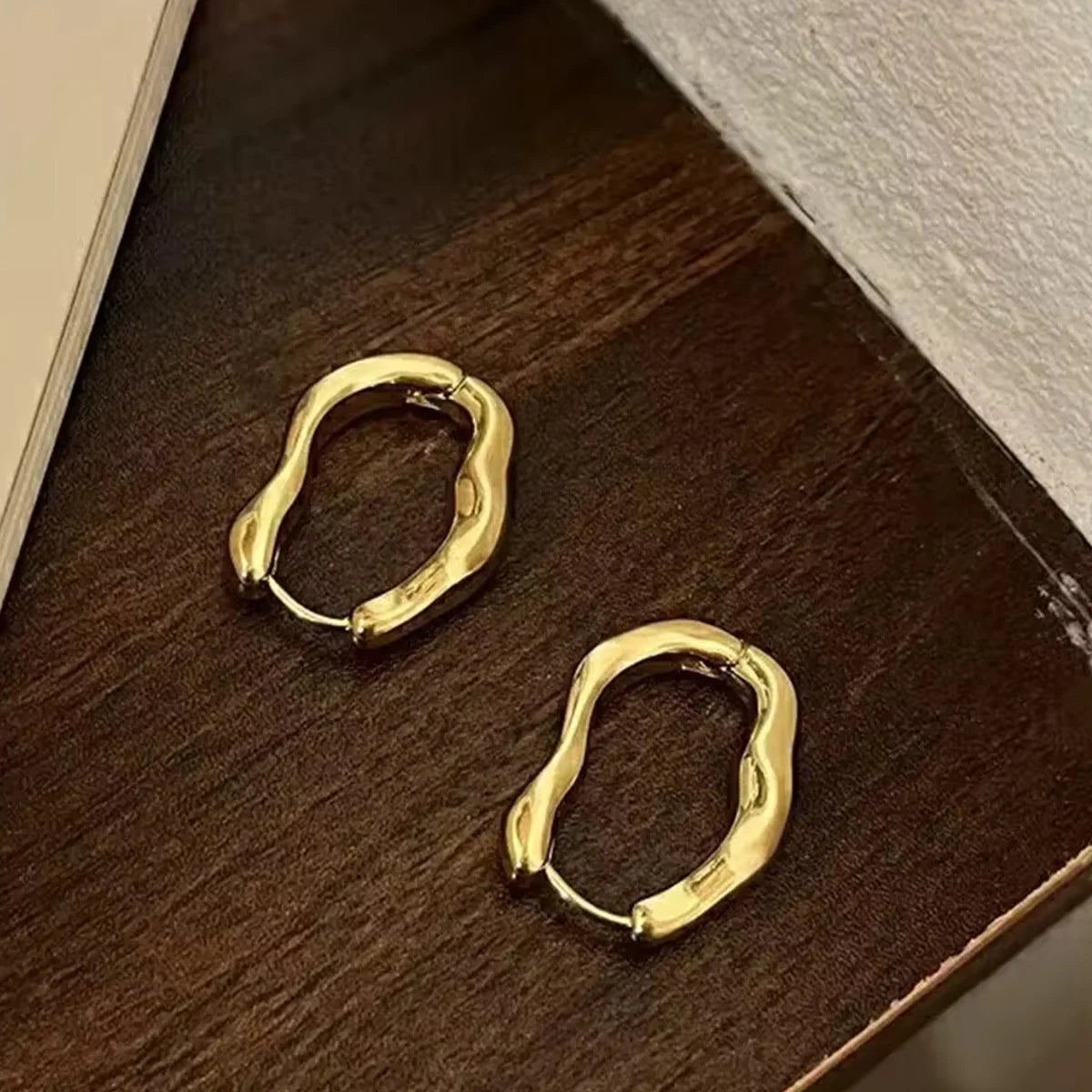 Unregelmäßige geometrische Ohrringe für Frauen – trendy Personalisierte Hoop Ohrringe, einfache und elegante Modeschmuck